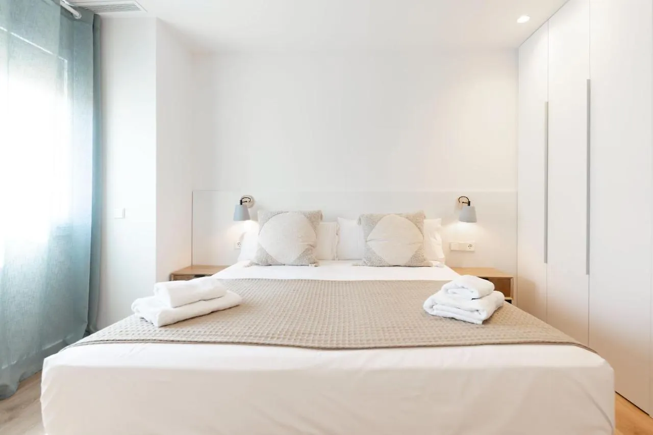 Bravissimo Falco, 3 Bedrooms And Balcony Girona Spain