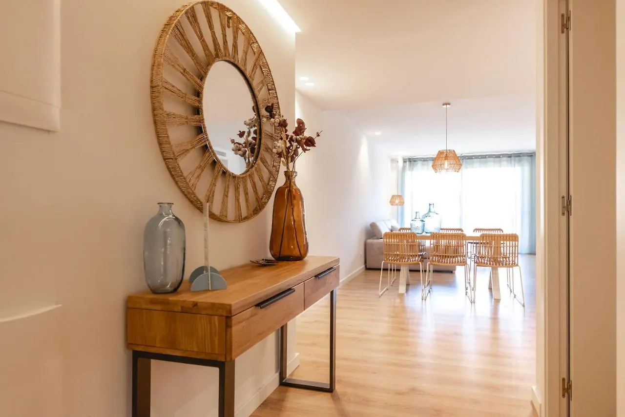 Apartment Bravissimo Falco, 3 Bedrooms And Balcony Girona