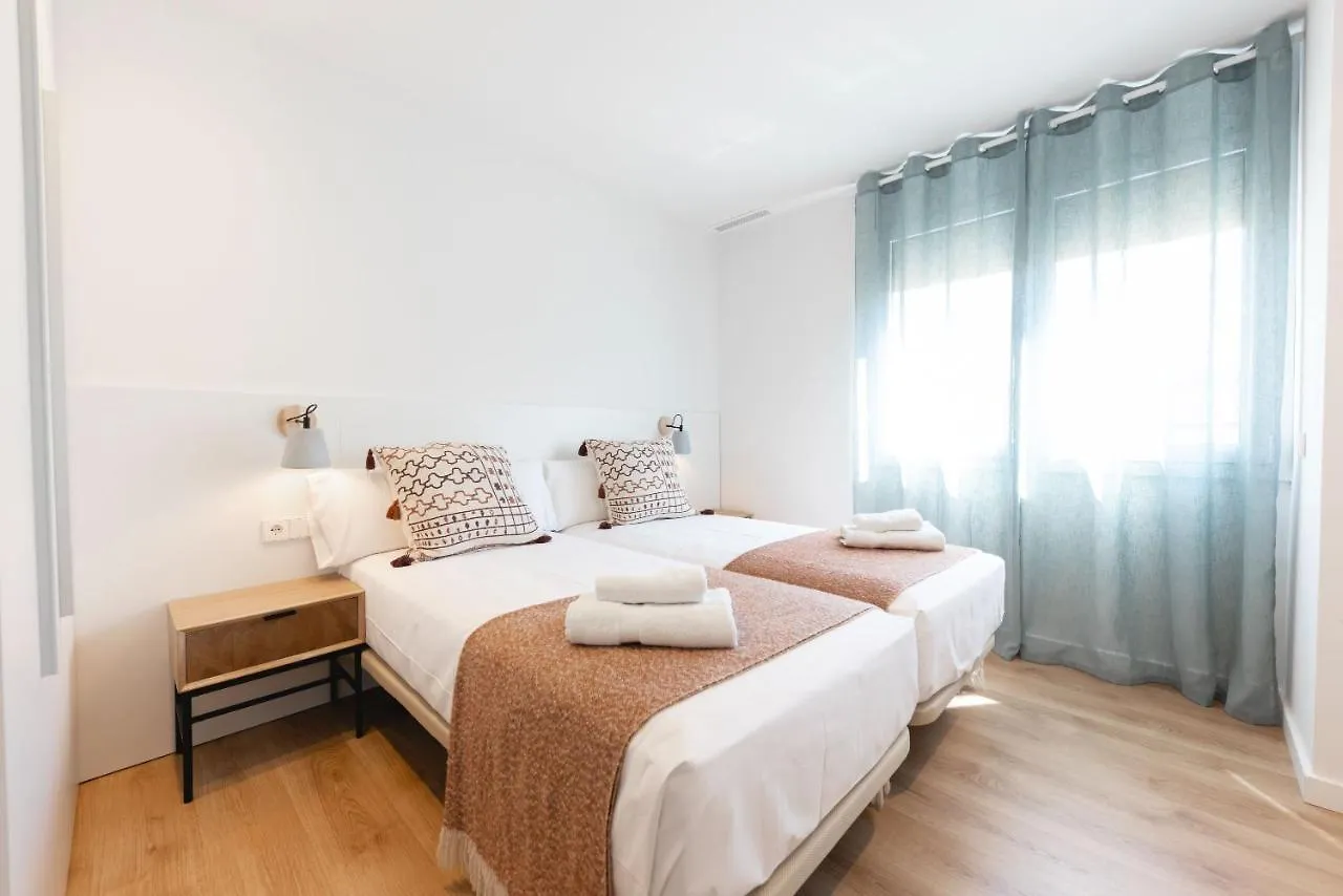 Bravissimo Falco, 3 Bedrooms And Balcony Girona
